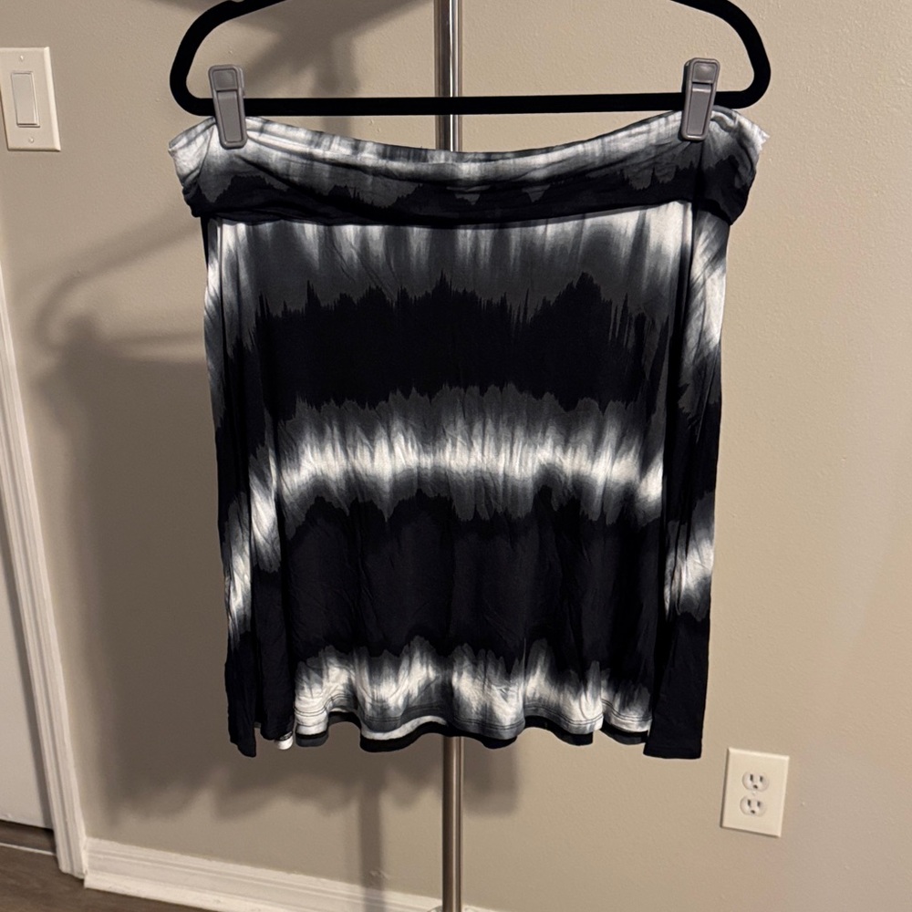 a.n.a Black & White Tie-Dye Midi Skirt